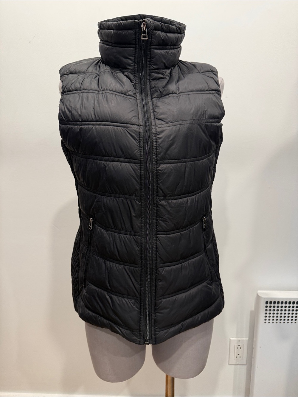 Frank Lyman Design Black Quilted Puffer Vest
